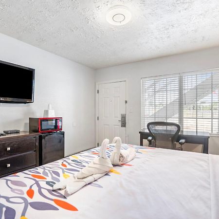 Budgetel Inns & Suites Augusta Downtown 706-945-1238 Kültér fotó