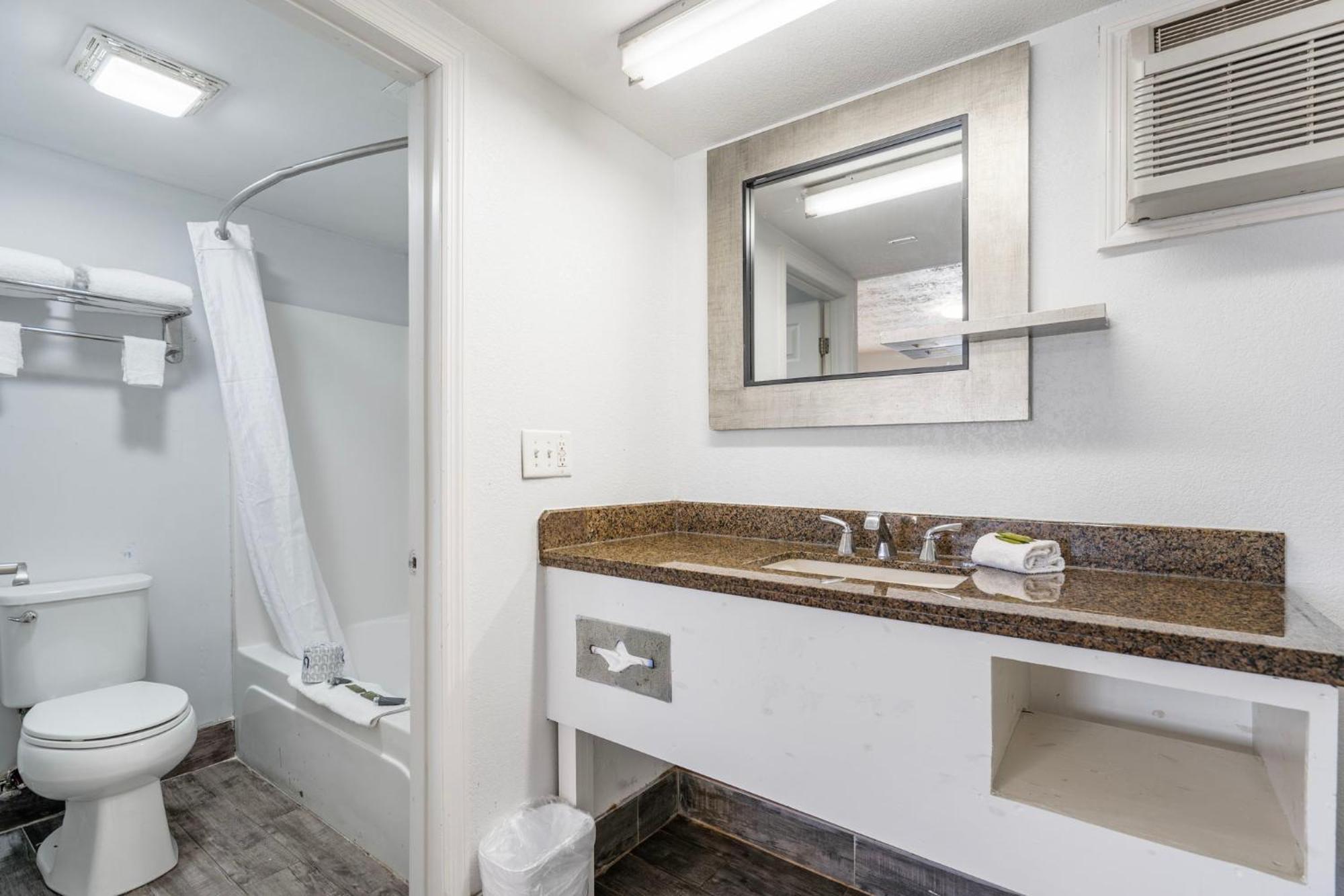 Budgetel Inns & Suites Augusta Downtown 706-945-1238 Kültér fotó